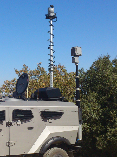 The roof-mounted, self-contained mast can easily be integrated onto nearly any vehicle, allowing you to take full advantage of fuel and vehicle cost savings.